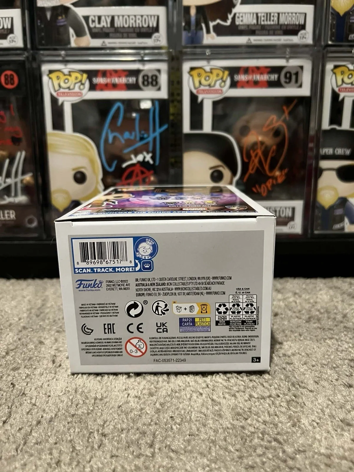 Sean Gunn Signed Funko, image 5