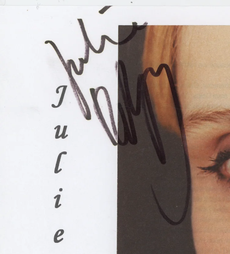Julie Delpy French Actress Autographed Signed Magazine Photo AMCo COA 28730, image 2