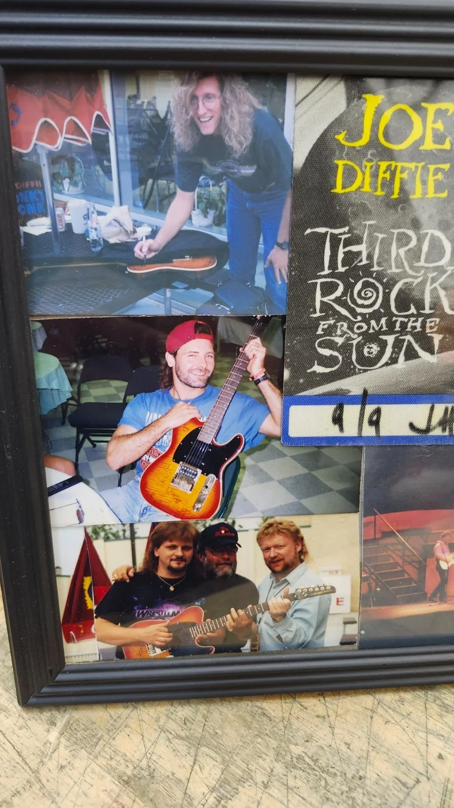 Joe Diffie & Band SIGNED Stage Guitars GT360 Guitar Sunburst w/ JSA Cert Auto, изображение 3