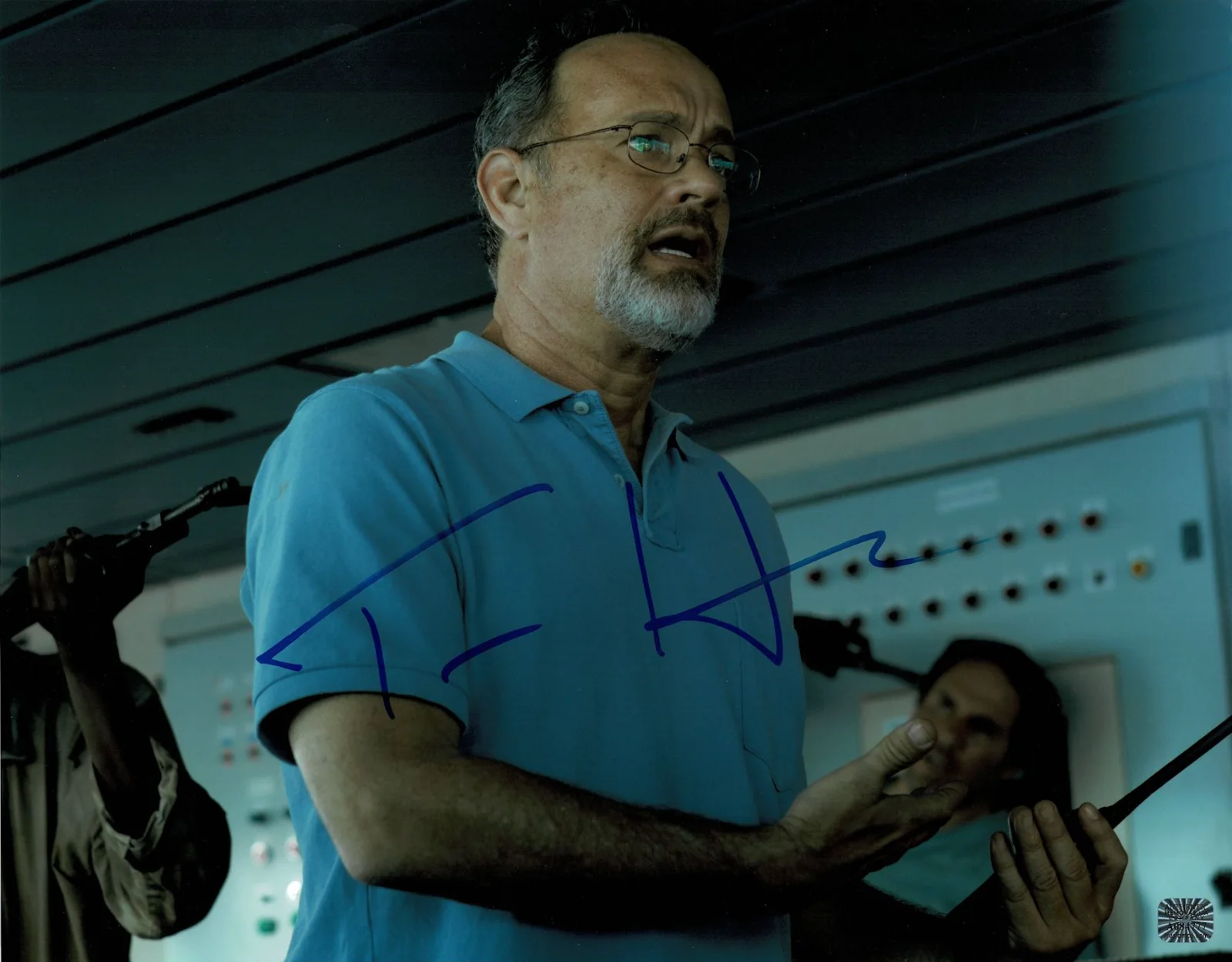 Tom Hanks — Tom Hanks Captain Phillips Autographed Signed 11x14 Photo AMCo COA 8848