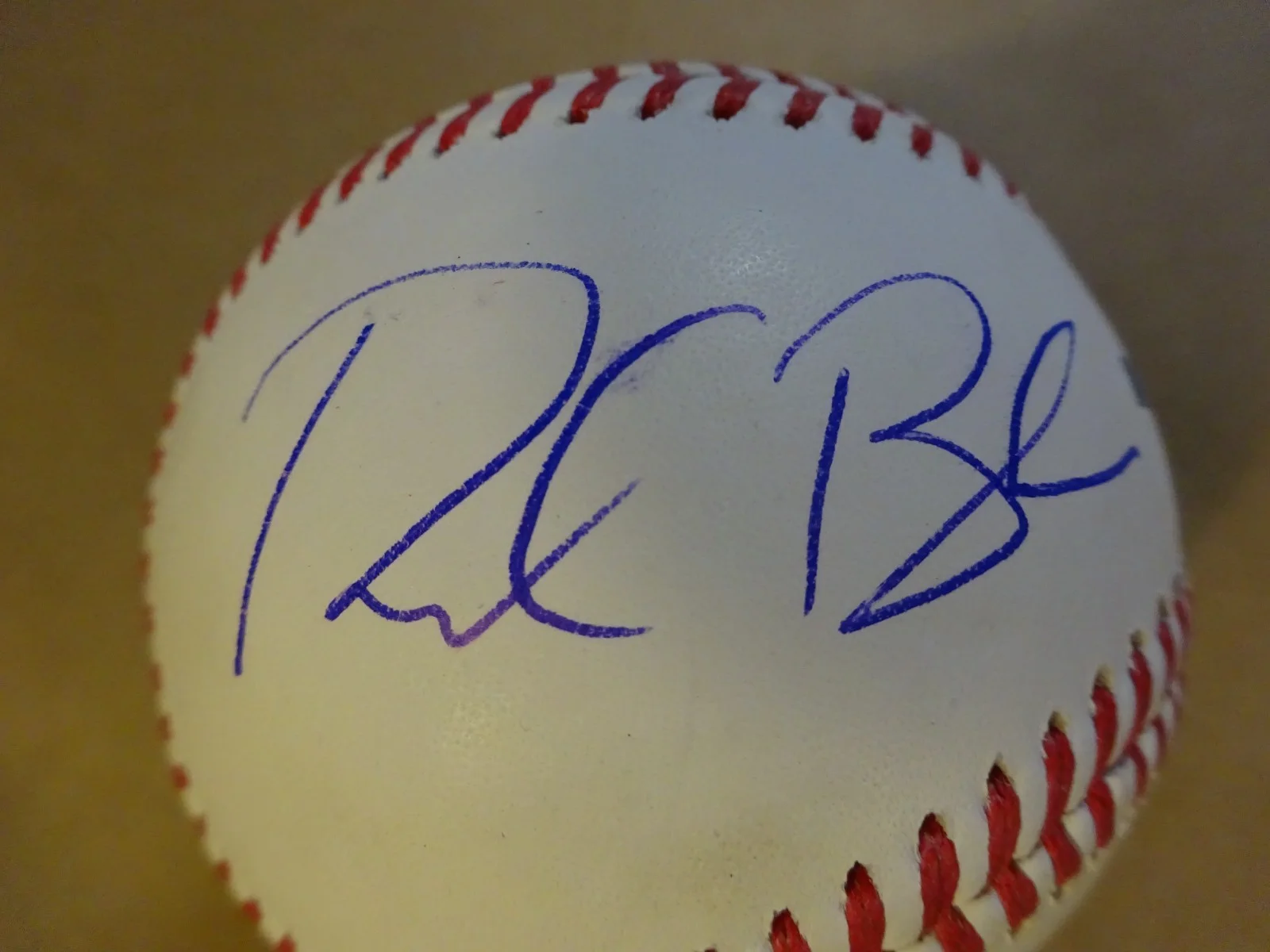 Rachel Brosnahan — Autographed Rachel Brosnahan Signed Mrs. Maisel Baseball Beckett BAS COA, image 3