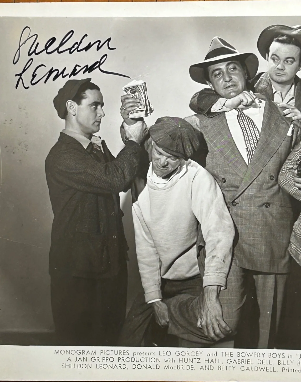SHELDON LEONARD—SIGNED Bowery Boys PHOTO—JACK BENNY•CAPRA•DICK VAN DYKE•Mayberry, изображение 2