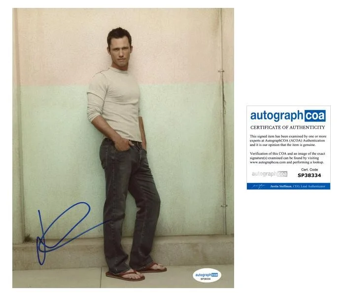Jeffrey Donovan — Jeffrey Donovan "Burn Notice" AUTOGRAPH Signed 'Michael' 8x10 Photo C ACOA
