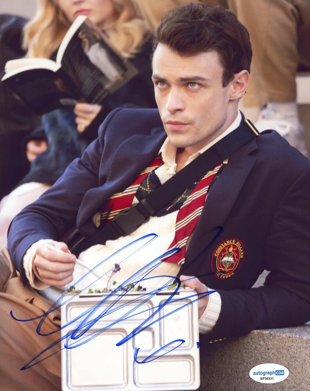 Thomas Doherty — Thomas Doherty "Gossip Girl" AUTOGRAPH Signed 'Max Wolfe' 8x10 Photo H ACOA, изображение 2