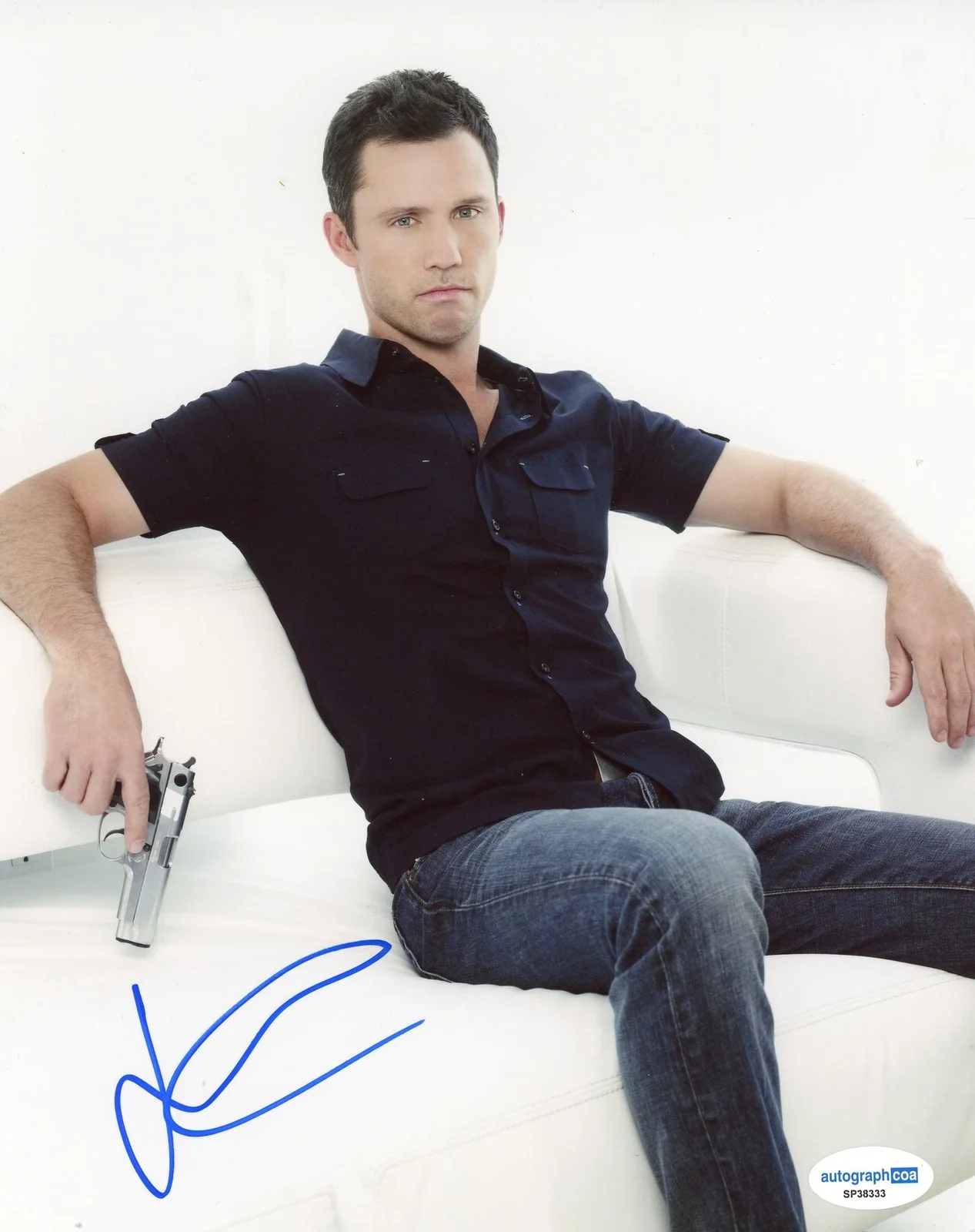 Jeffrey Donovan — Jeffrey Donovan "Burn Notice" AUTOGRAPH Signed 'Michael' 8x10 Photo B ACOA, изображение 2