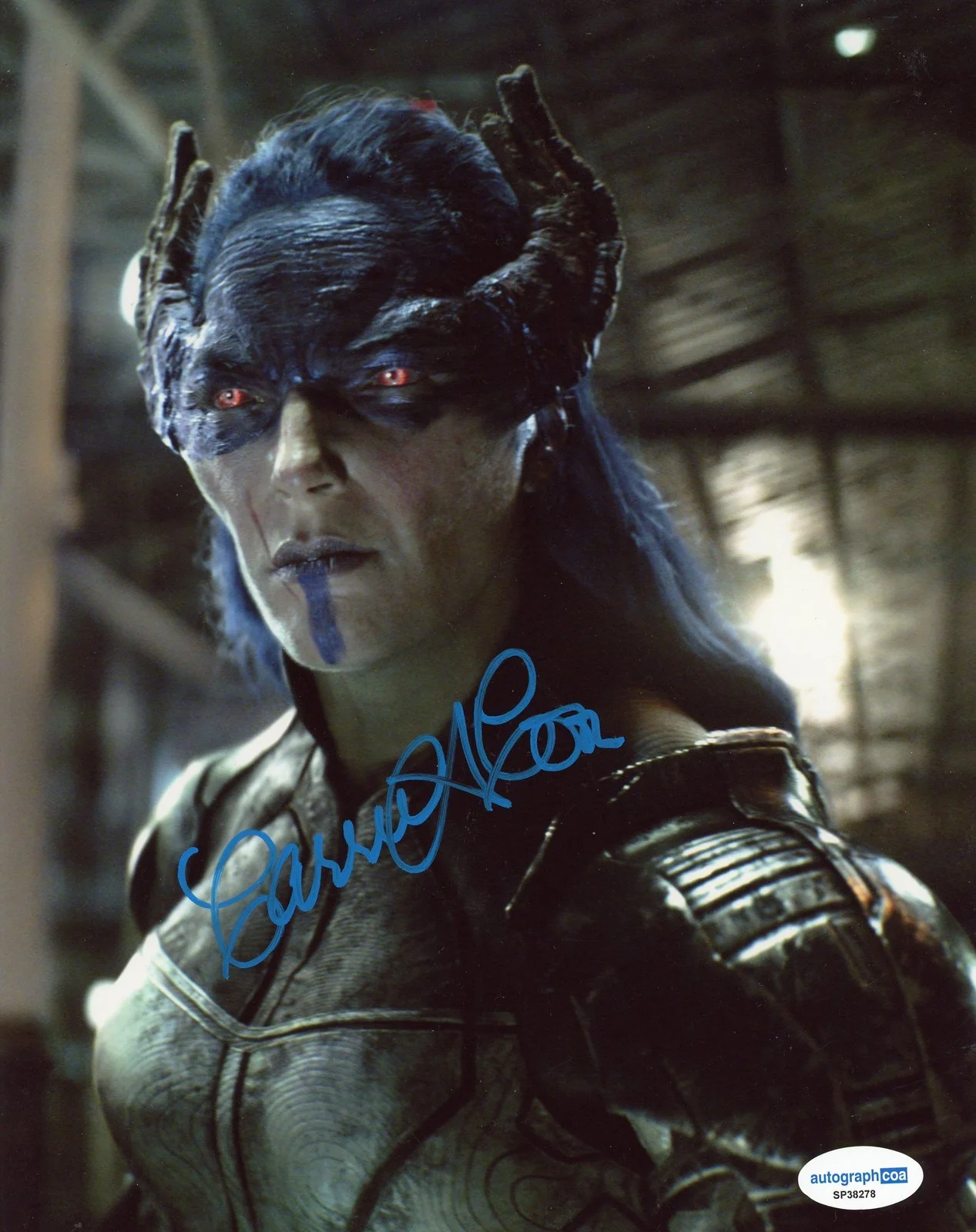 Carrie Coon — Carrie Coon "Avengers: Infinity War" AUTOGRAPH Signed 'Proxima' 8x10 Photo ACOA, изображение 2