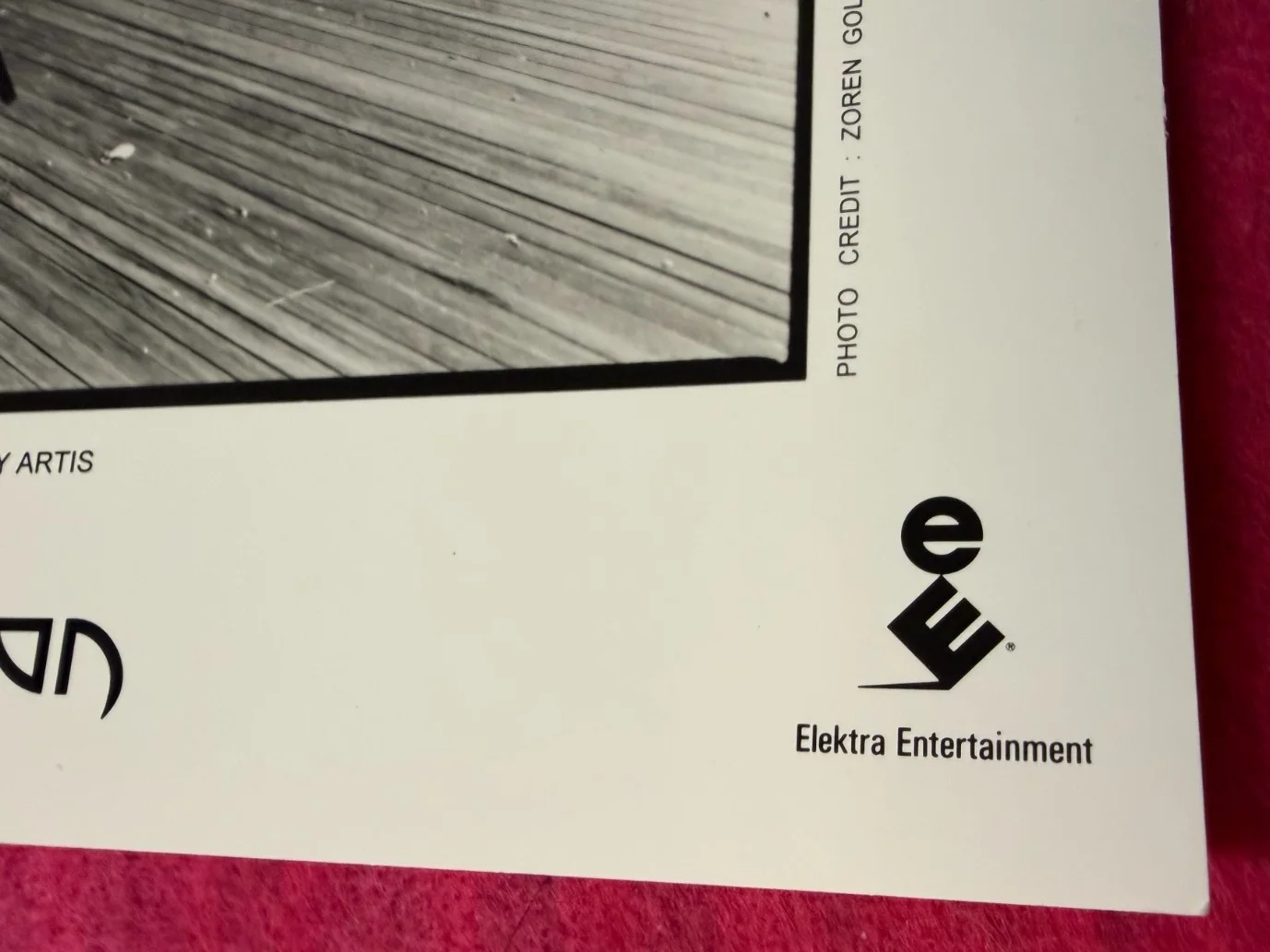 RARE ELEKTRA Records Press Photo Hand Signed by DAKOTA MOON Autographed, изображение 2