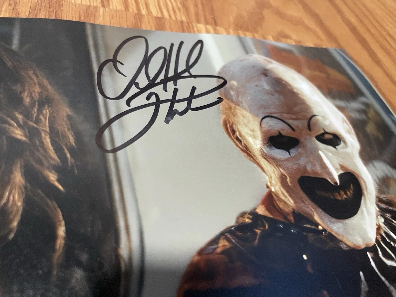 Signed David Howard Thornton & Samantha Scaffidi Terrifier Art The Clown Photo, изображение 2
