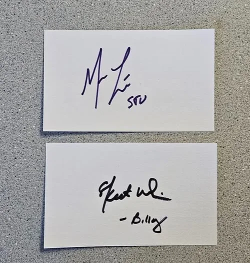 MATTHEW LILLARD AND SKEET ULRICH — MATTHEW LILLARD SIGNED & SKEET ULRICH SIGNED INDEX CARD AUTOGRAPH - SCREAM