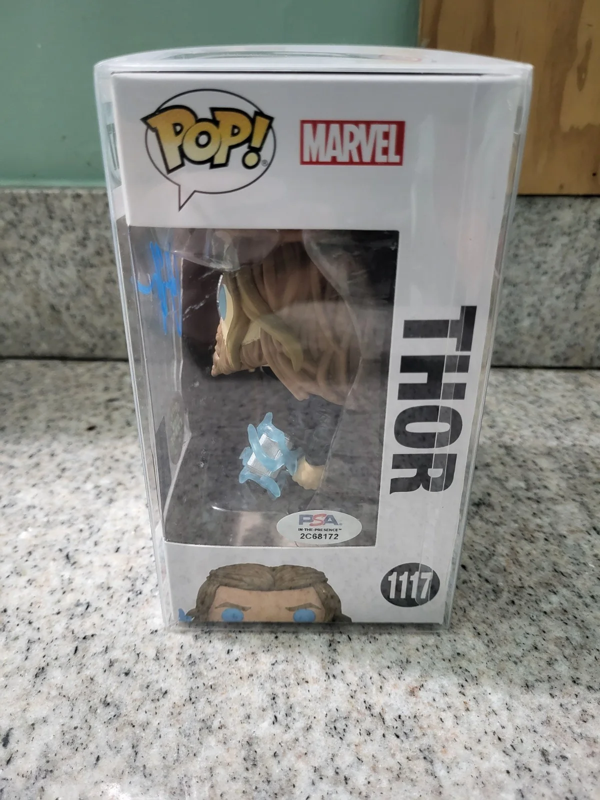 Funko Pop! Avengers Endgame Thor #1117 Signed Chris Hemsworth PSA Authentication, image 2