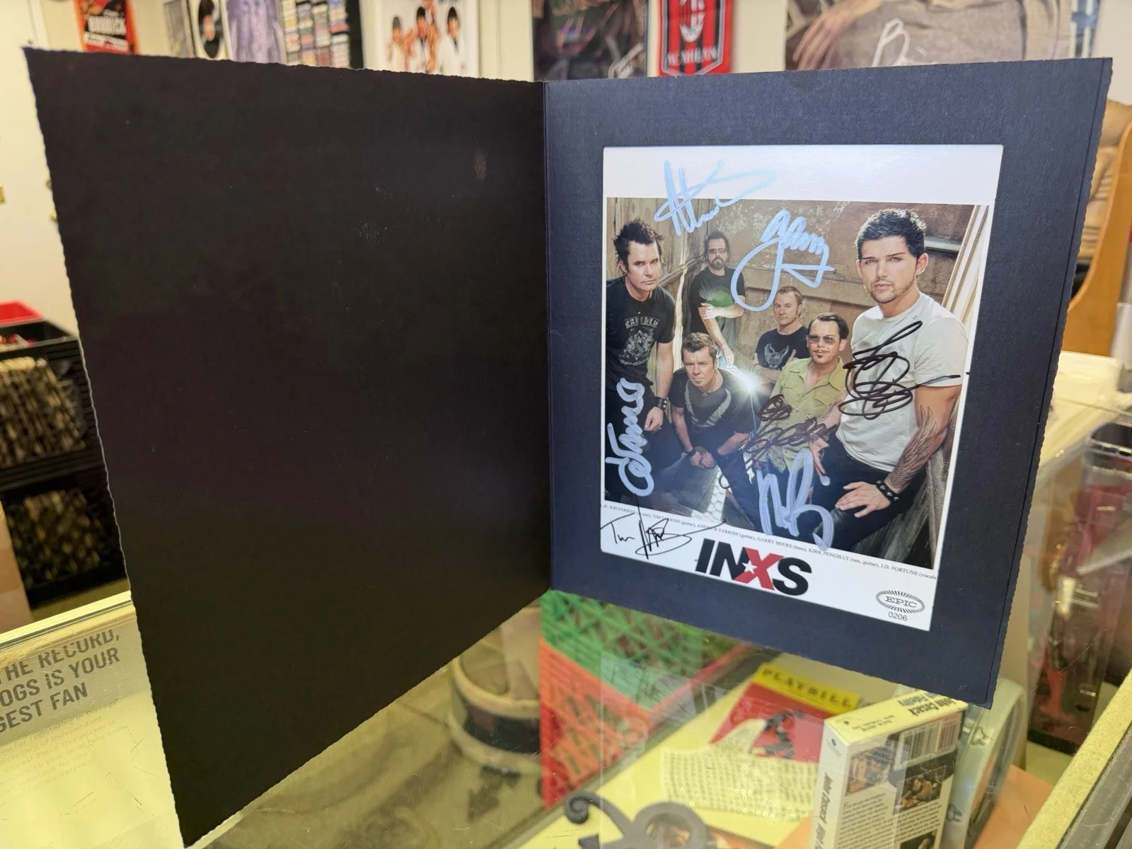 INXS Signed Original 8x10 Photograph Rockin' Christmas Bash 2006, image 3