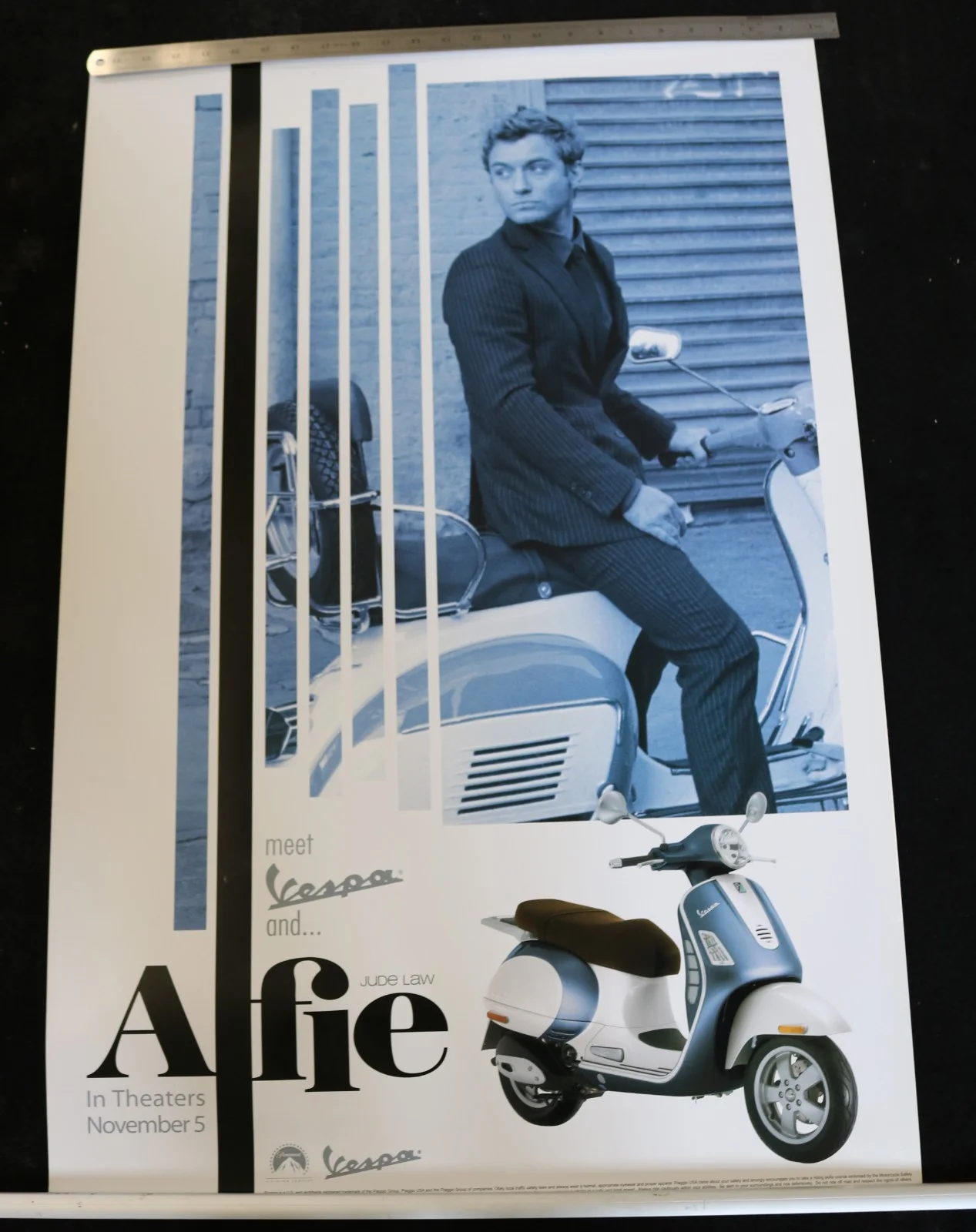 ALFIE 2004 Film Poster featuring JUDE LAW on VESPA Scooter USA, изображение 3