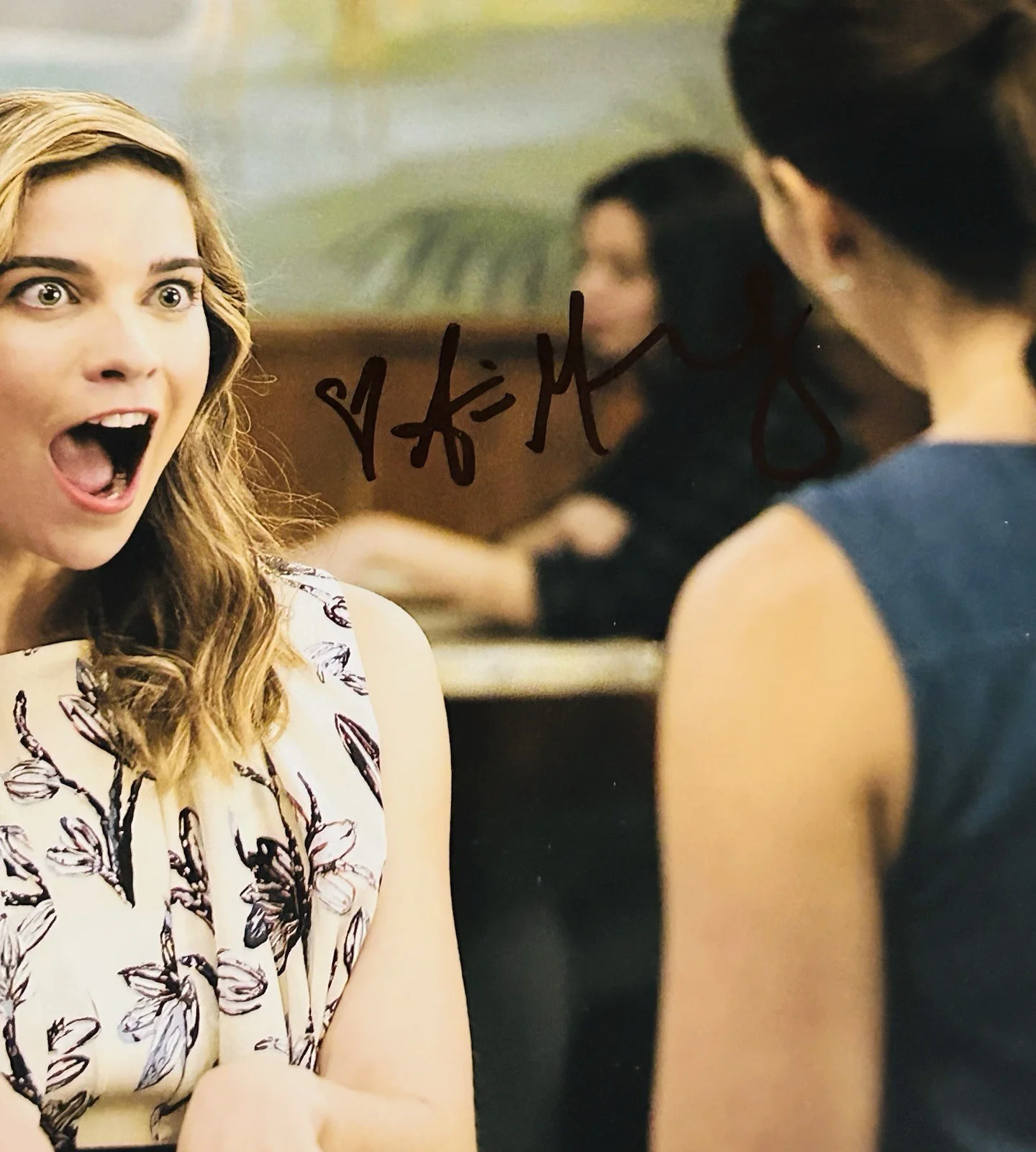Annie Murphy — ANNIE MURPHY Schitt's Creek-Alexis Rose SIGNED/AUTOGRAPHED 8X10 Photo *JSA COA*, изображение 2