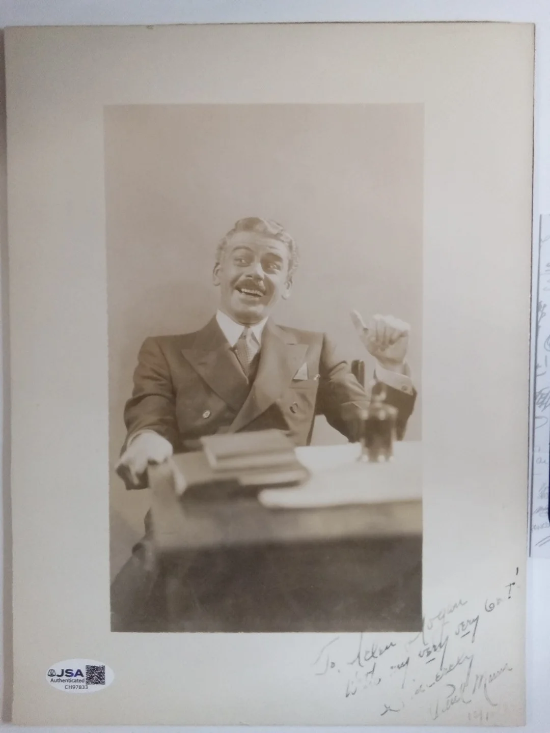 Paul Muni — Paul Muni Signed 8x10 Photo JSA Authentic Scarface Louis Pasteur Oscar Winner, image 2