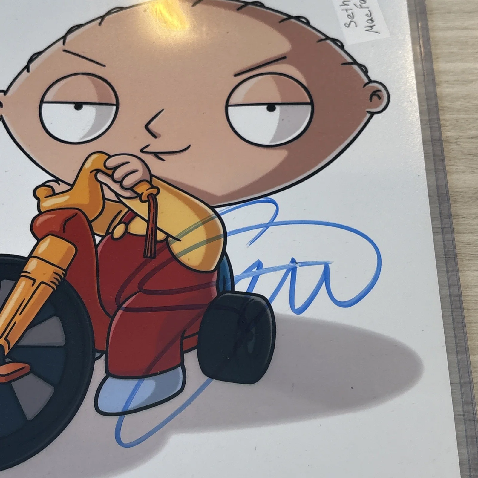 Seth MacFarlane — Seth MacFarlane Signed Autograph 8x10 Photo - Stewie Griffin Family Guy Creator, image 2