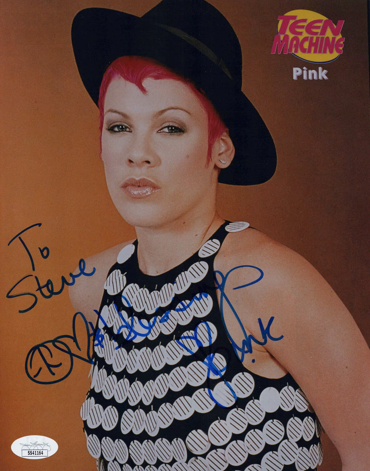 PINK - ALECIA MOORE — Singer PINK signed 8x10 Photo AUTOGRAPHED Alecia Moore RARE Inscription JSA COA, image 4