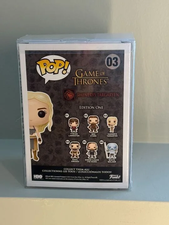 Emilia Clarke — Emilia Clarke Signed Game of Thrones Daenerys Funko Pop #03 Beckett Witnessed, изображение 4