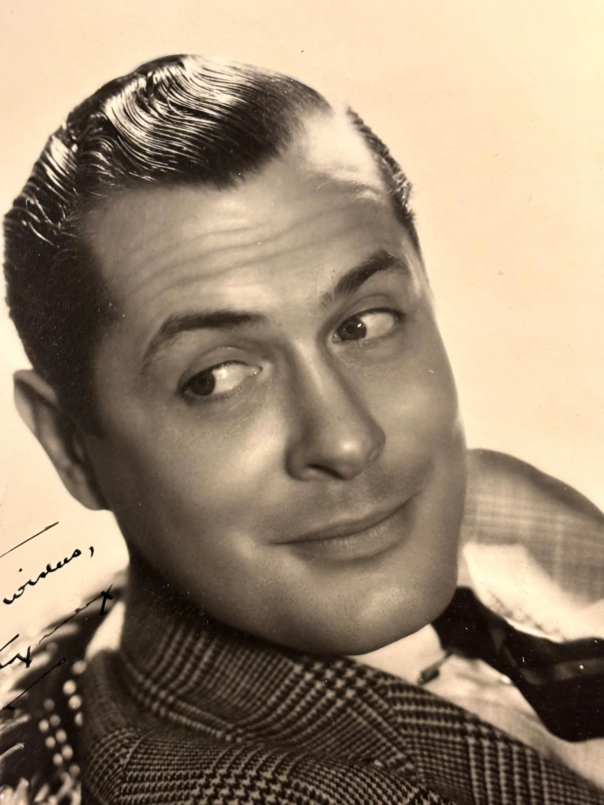 Robert Montgomery Very Rare Very Early Autographed Oversize 10/13 Photo 30s, image 4