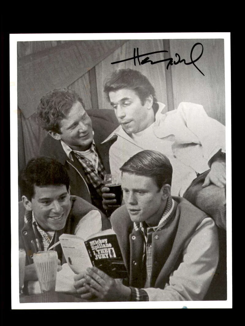 Henry Winkler — Henry Winkler JSA Coa Signed 8x10 Photograph Happy Days Autograph