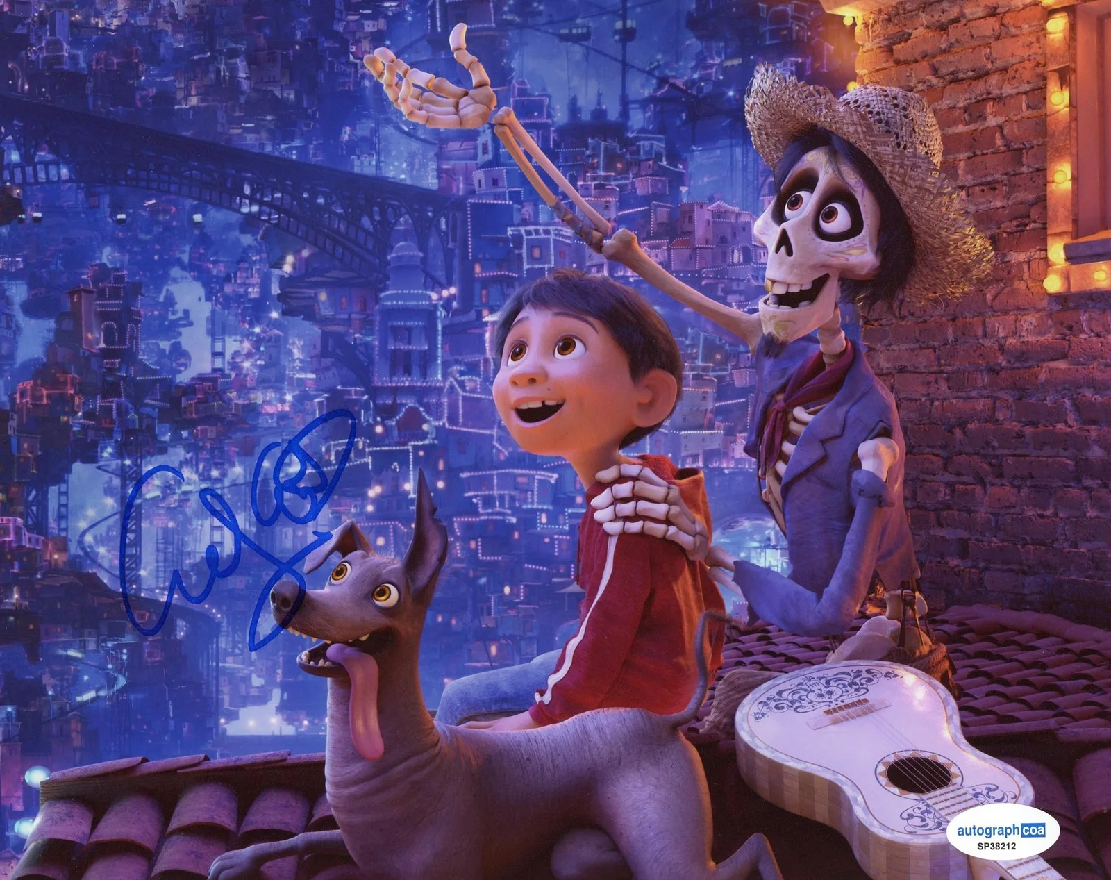 Gael Garcia Bernal — Gael Garcia Bernal "Coco" AUTOGRAPH Signed 'Hector' 8x10 Photo B ACOA, изображение 2