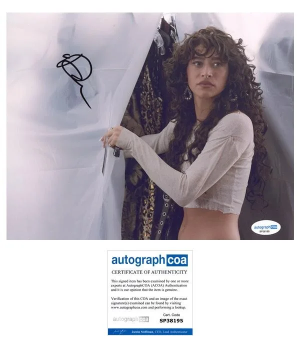 Odessa A'zion — Odessa A'zion "I Love LA" Autograph SIGNED 'Tallulah Stiel' 8x10 Photo D ACOA