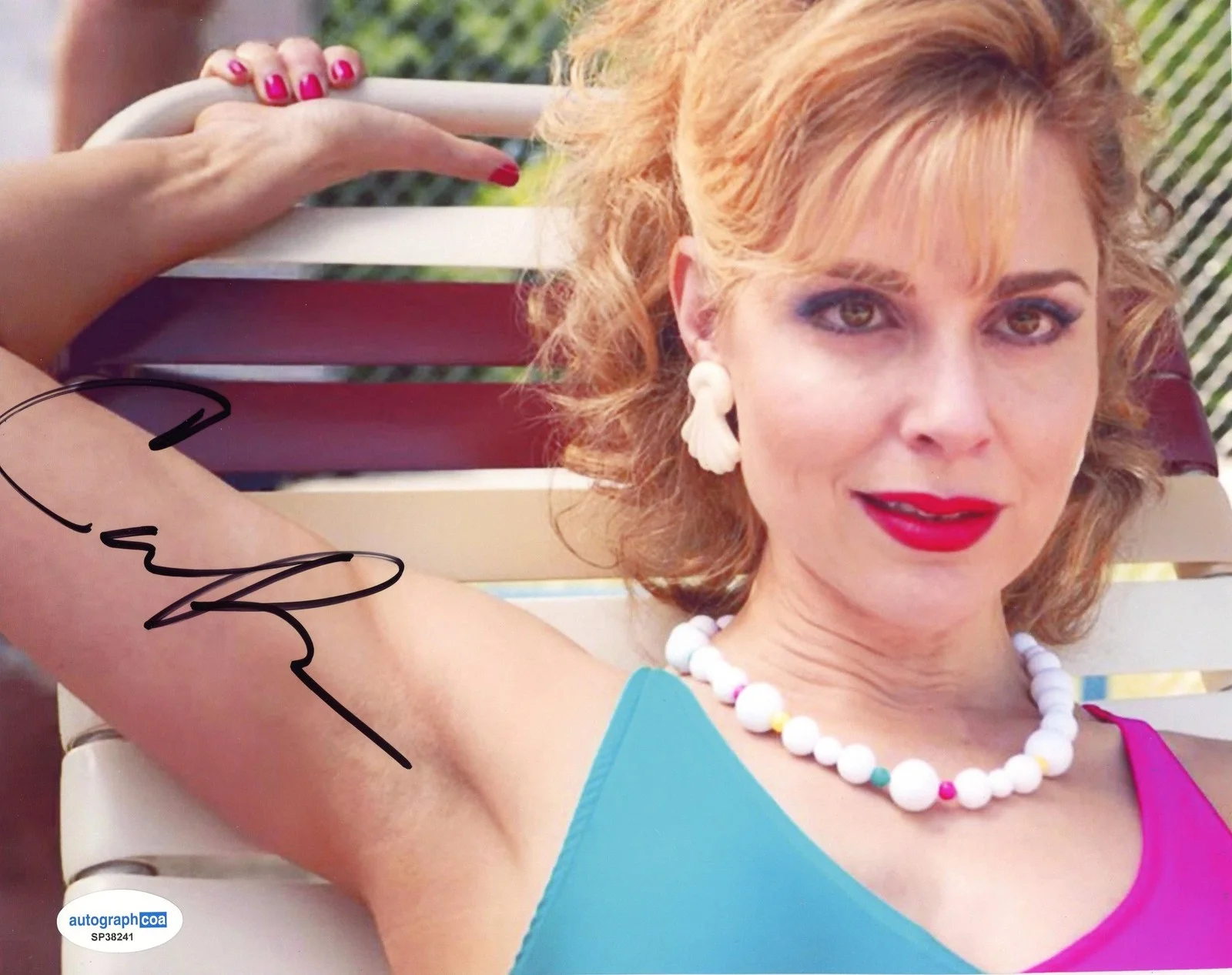 Cara Buono — Cara Buono "Stranger Things" AUTOGRAPH Signed 'Karen Wheeler' 8x10 Photo C ACOA, image 2