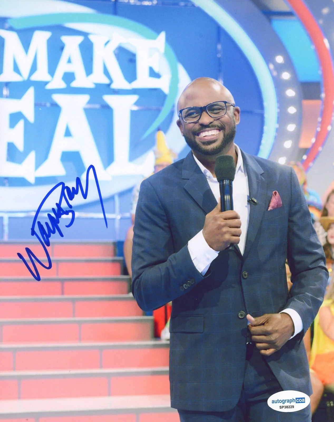 Wayne Brady — Wayne Brady "Let's Make a Deal" AUTOGRAPH Signed Autographed 8x10 Photo ACOA, изображение 2
