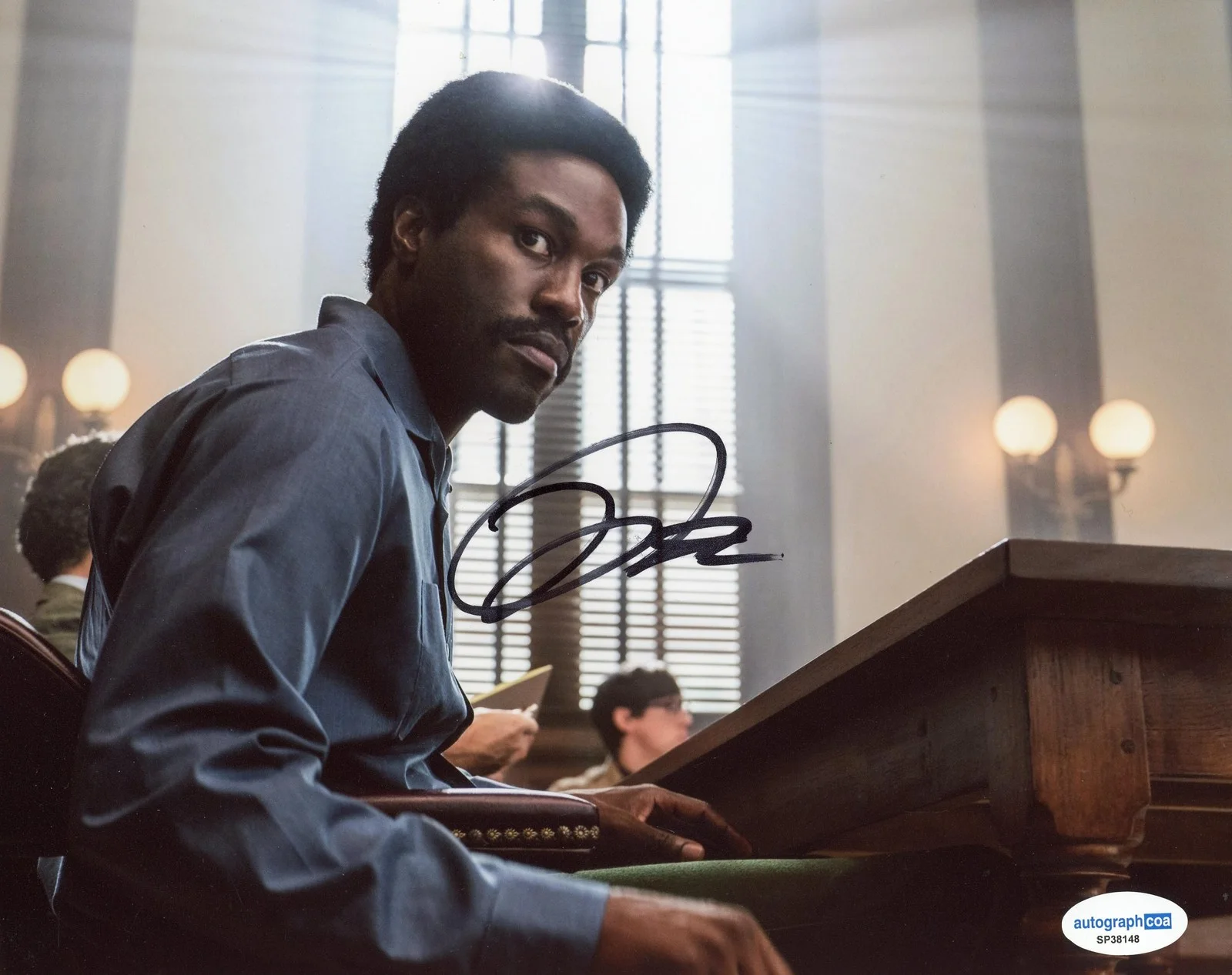 Yahya Abdul-Mateen II — Yahya Abdul-Mateen II "The Trial of the Chicago 7" AUTOGRAPH Signed 8x10 Photo, изображение 2