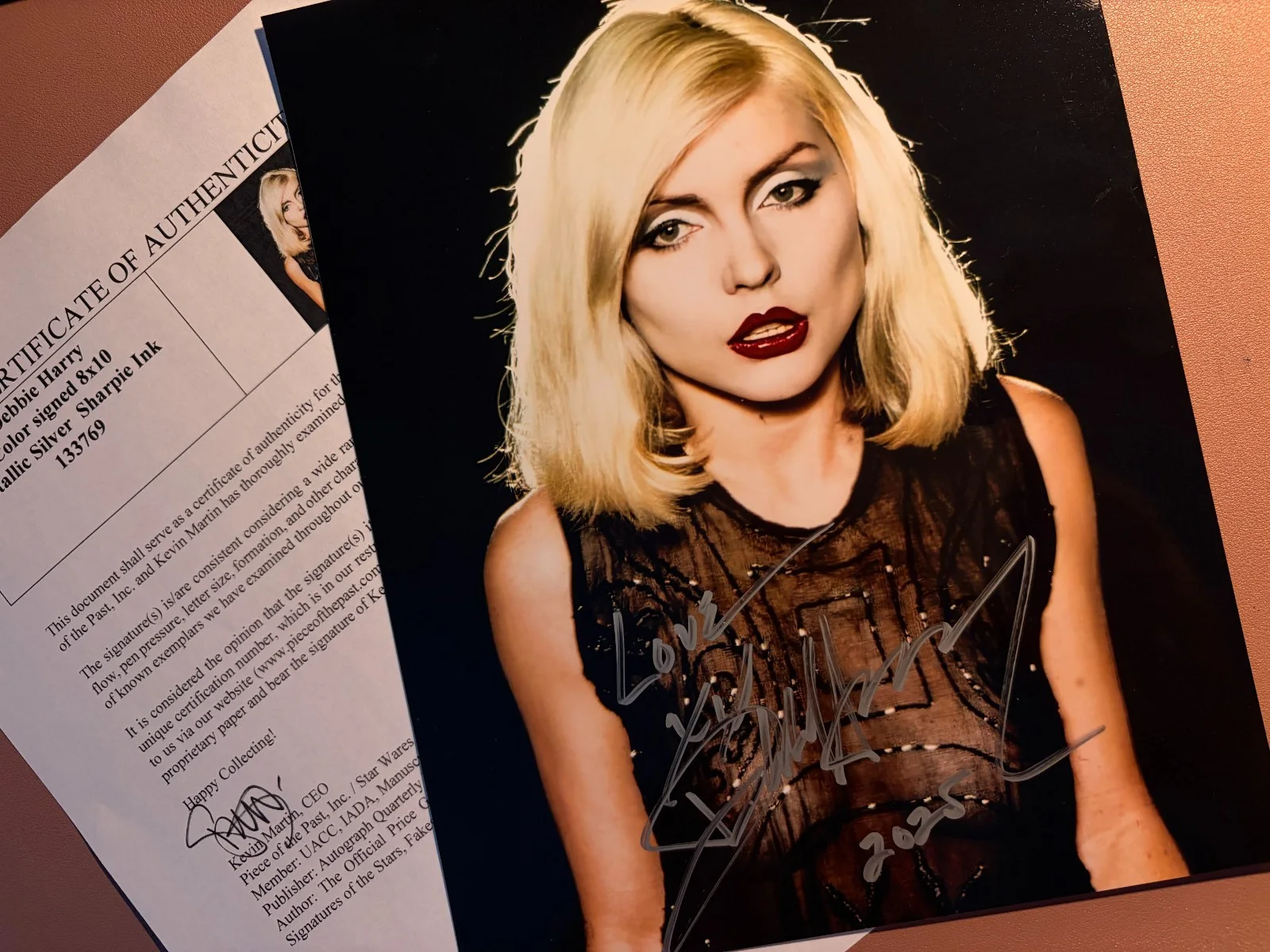 Debbie Harry Signed•8x10 Stunning Vintage Color Photo Auto•Piece of the Past COA, изображение 2