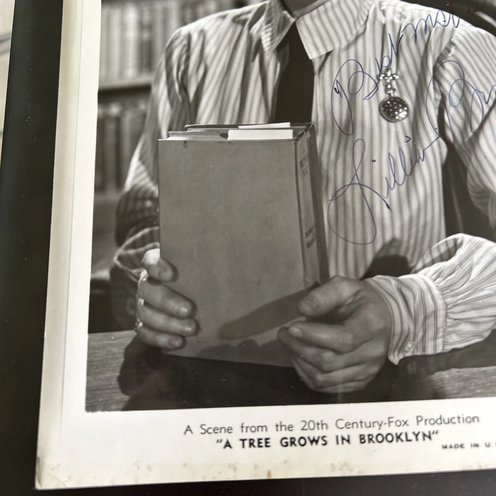 Original Movie Press Photo Lillian Bronson Signed A Tree Grows In Brooklyn T223, image 4