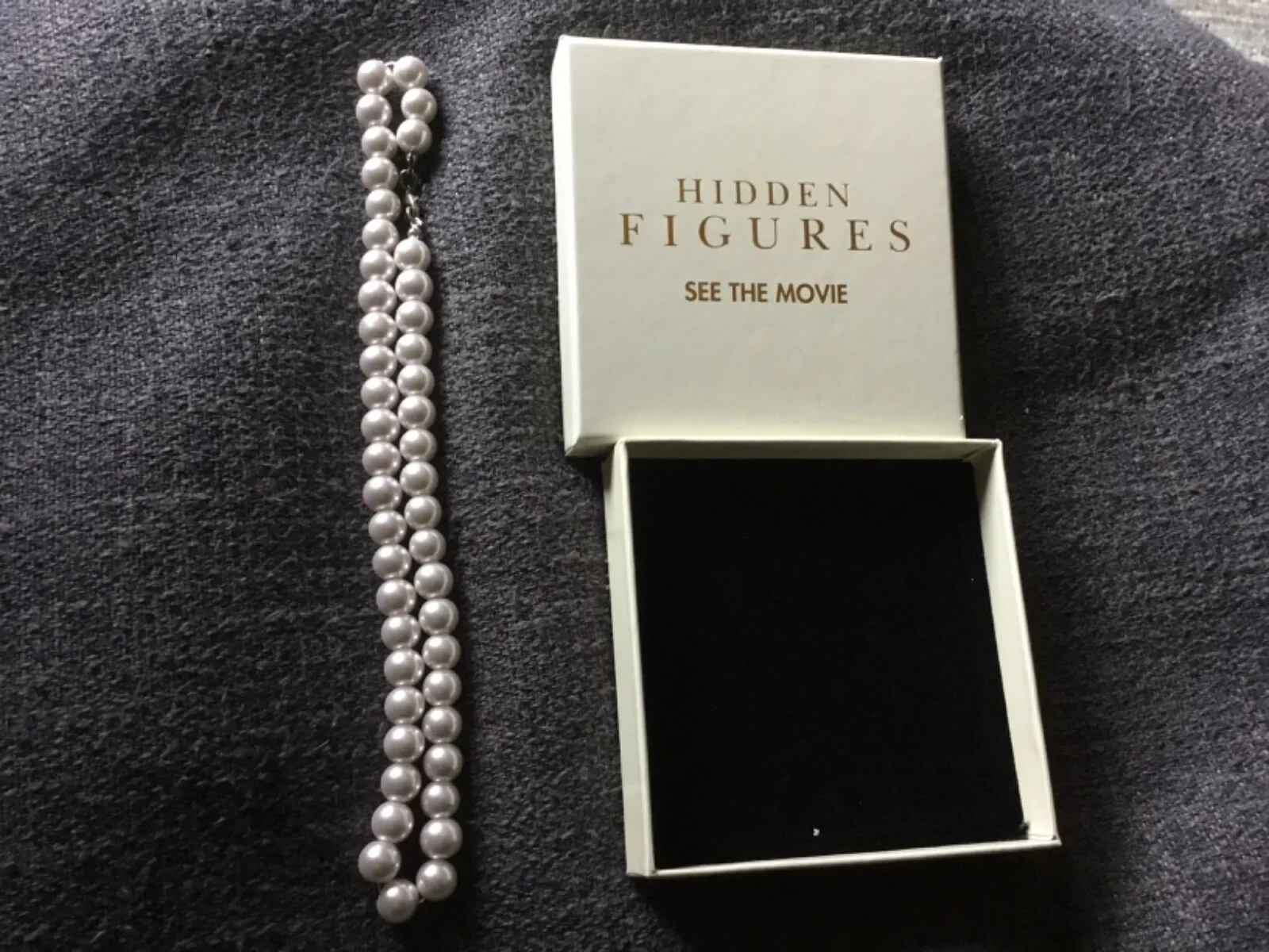 Hidden Figures String Of Pearls - movie Release promotion gift - never worn, image 5