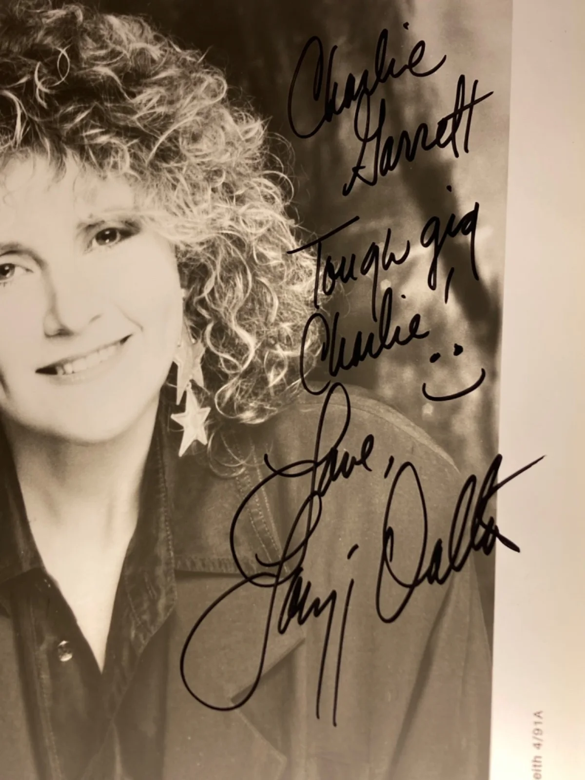 Hand SIGNED Lacy J Dalton 8x10 Agency Photo - Nashville Country Musician, изображение 3