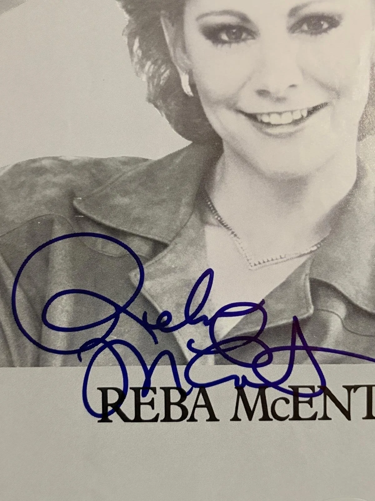 GEORGE STRAIT, REBA MCENTIRE — GEORGE STRAIT & REBA McENTIRE SIGNED AUTO 11X14 MAGAZINE PAGE COUNTRY STARS PSA, изображение 3