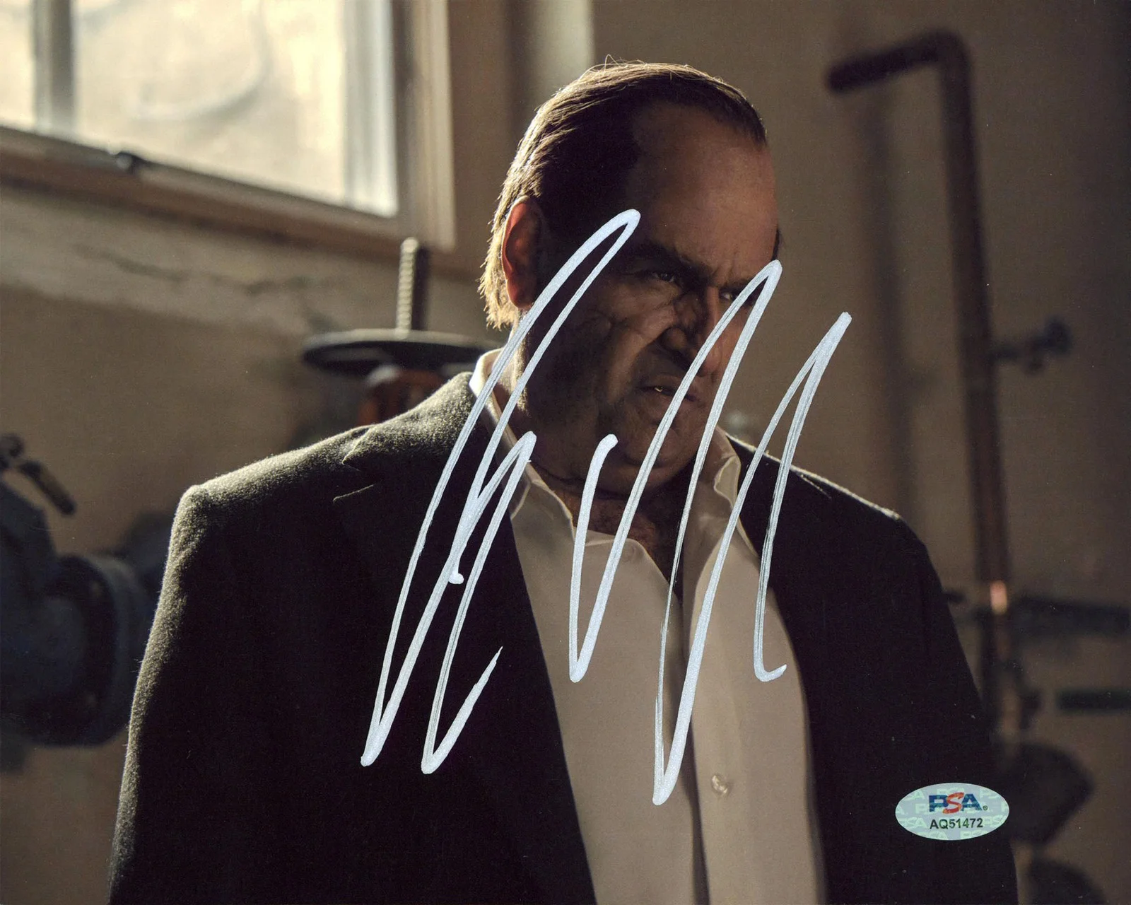 Colin Farrell — Colin Farrell The Penguin Authentic Signed 8x10 Horizontal Photo PSA/DNA AQ51472