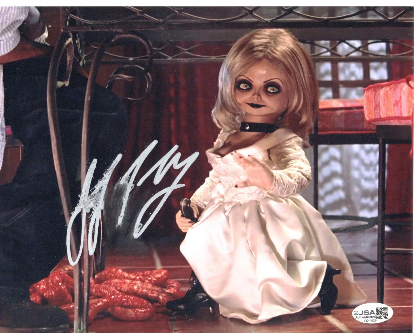 Jennifer Tilly — Jennifer Tilly signed 8x10 Photo Tiffany Valentine Seed of Chucky JSA *Damage*