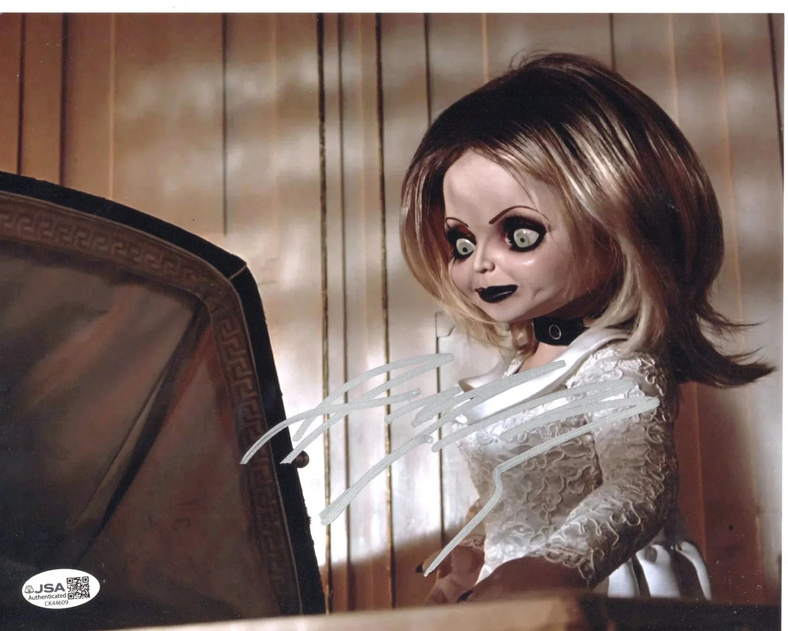 Jennifer Tilly — Jennifer Tilly signed 8x10 Photo Tiffany Valentine Seed of Chucky JSA