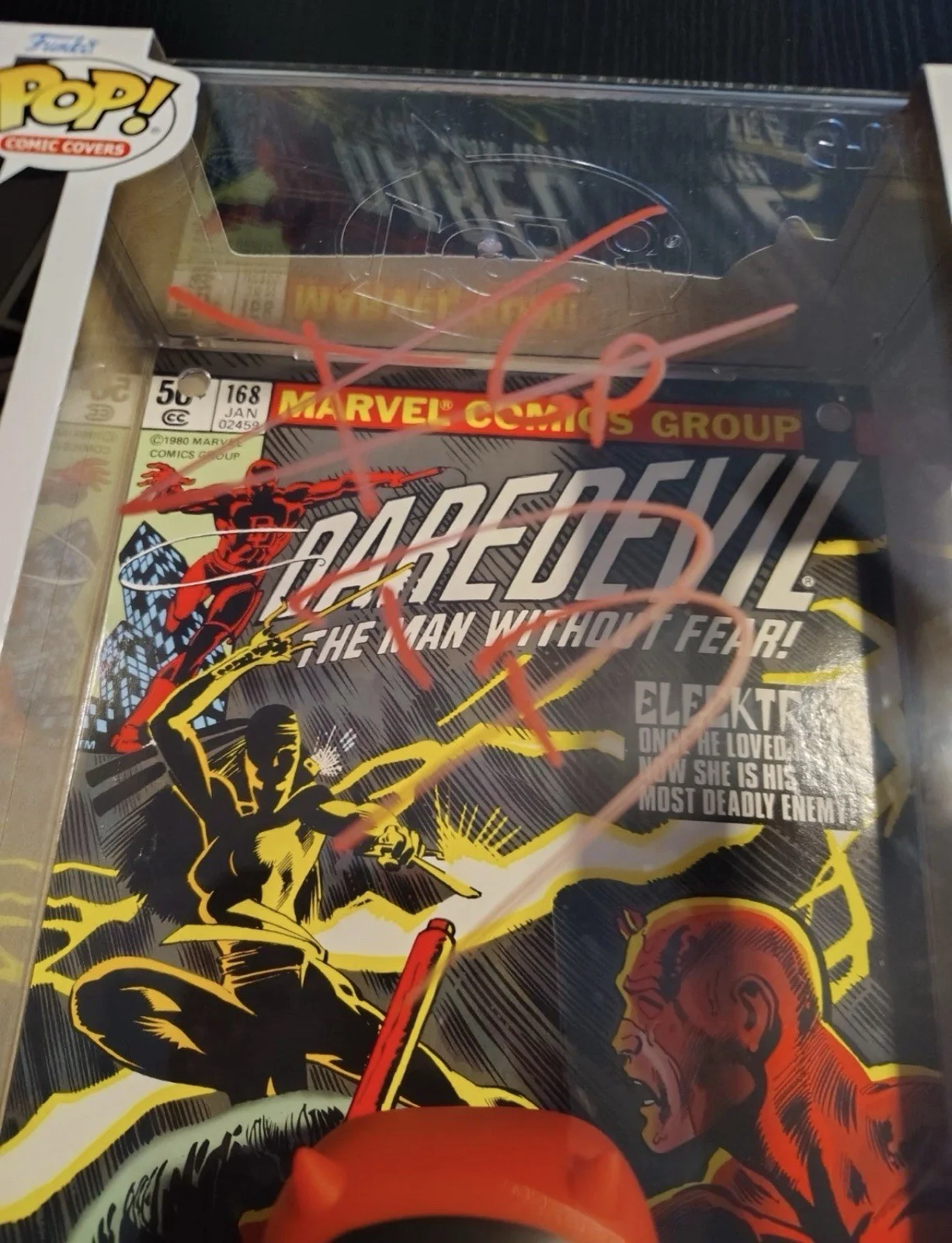 Charlie Cox — Charlie Cox Signed Marvel Daredevil Funko Pop Comic Cover With COA, изображение 3