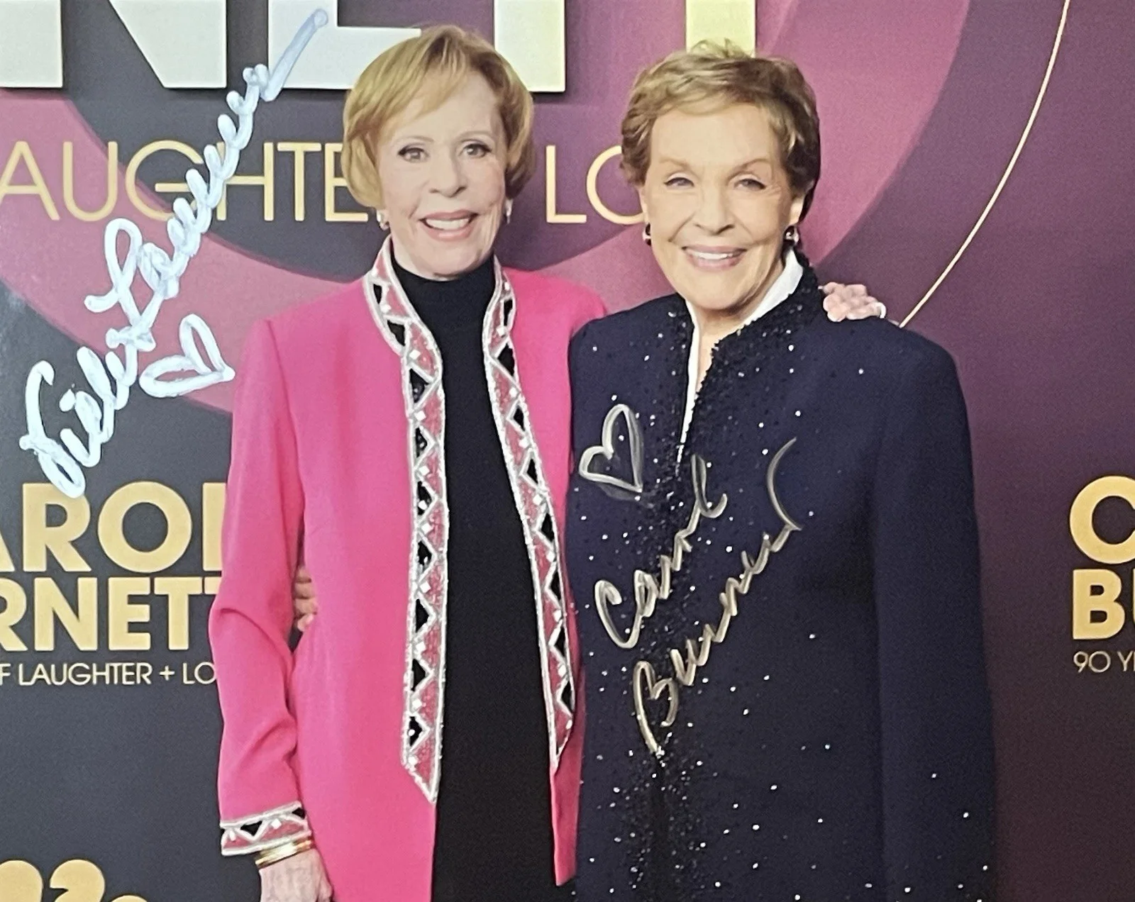Carol Burnett and Vicki Lawrence — Carol Burnett Vicki Lawrence Signed 8x10 Photo Classic Rare Autographed 5