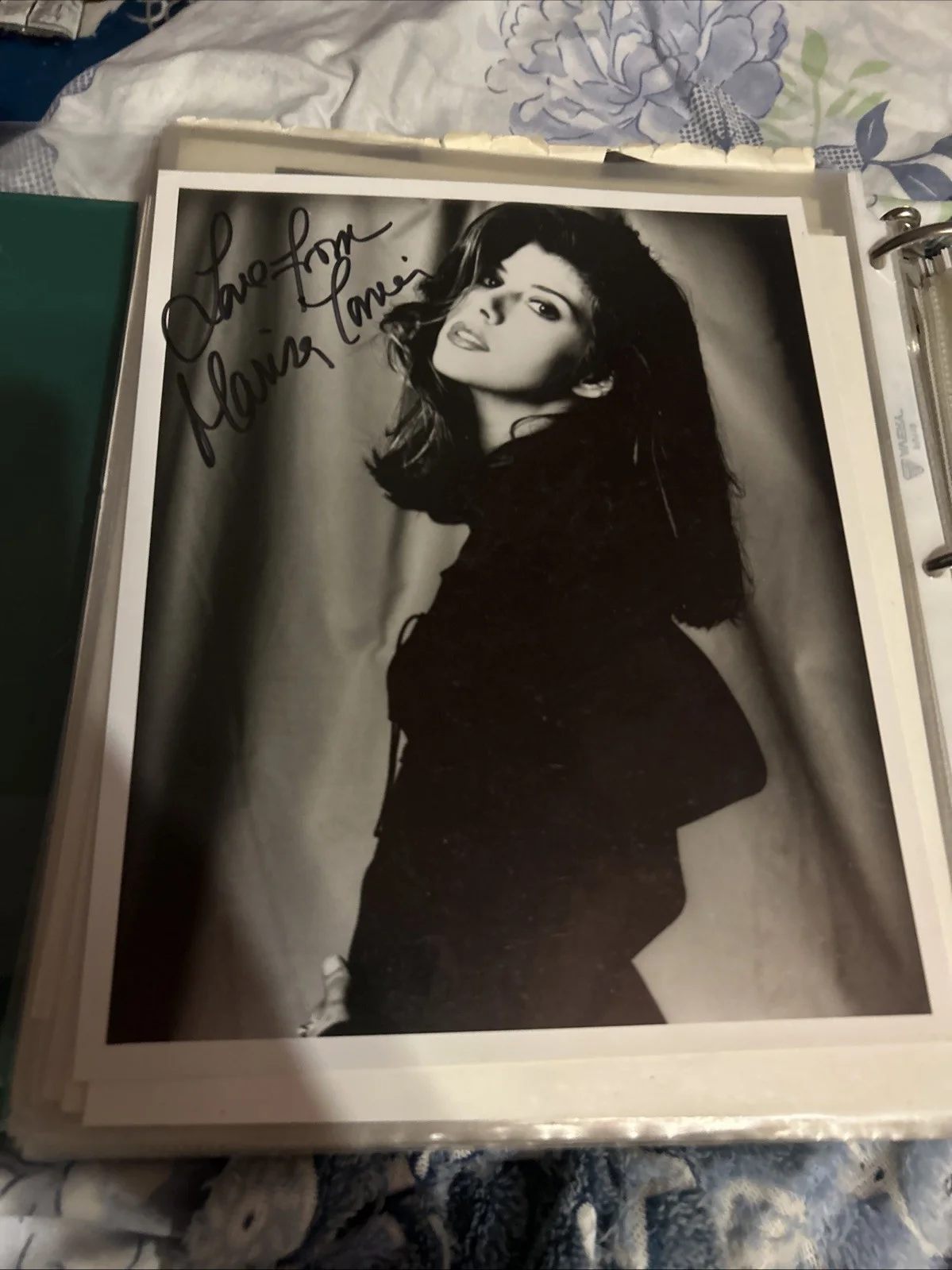 Marisa Tomei — Marisa Tomei Autographed 8 X 10 Black-And-White Photo Original