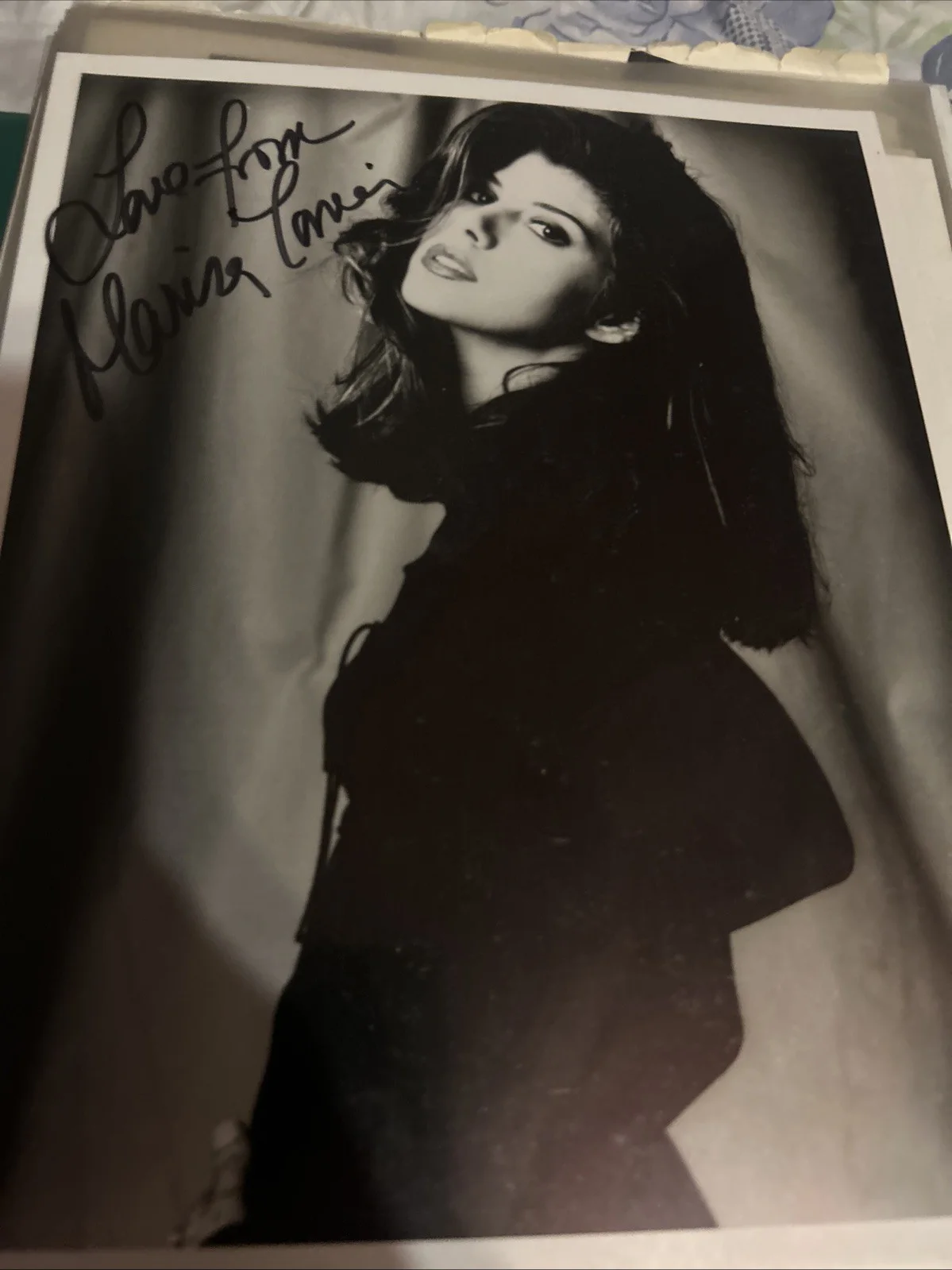 Marisa Tomei — Marisa Tomei Autographed 8 X 10 Black-And-White Photo Original, изображение 5