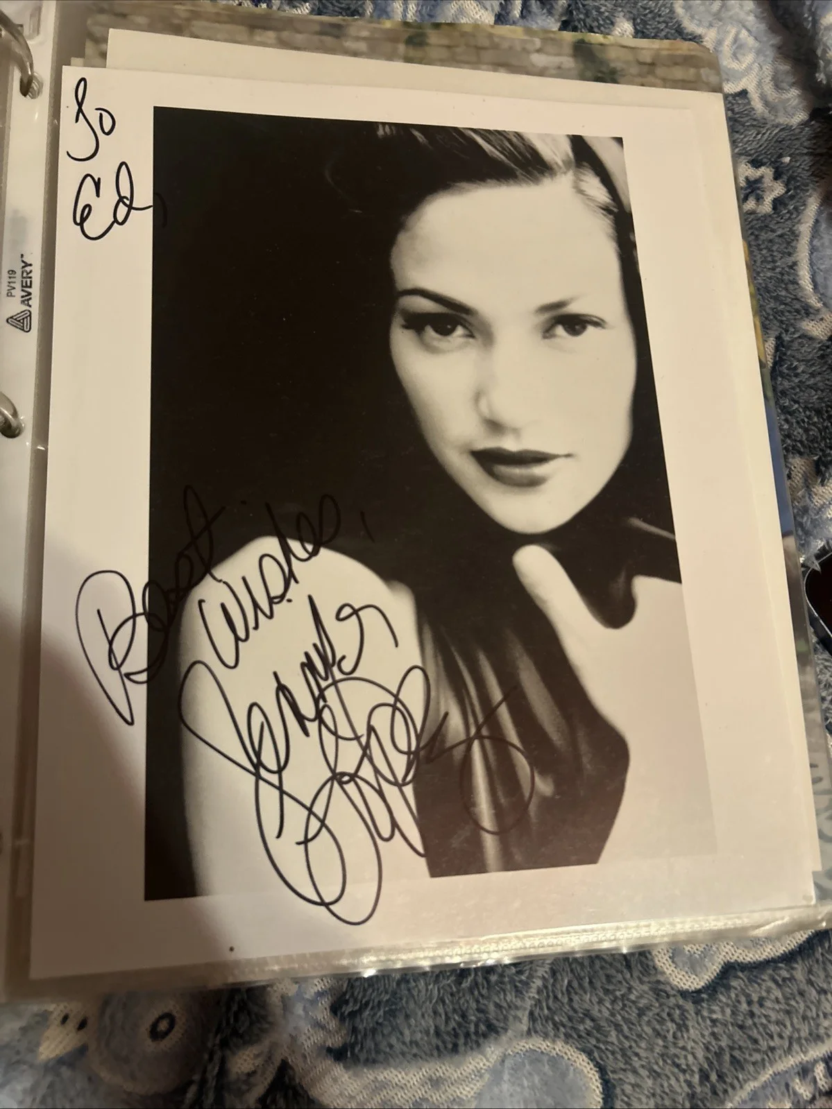 Jennifer Lopez — Jennifer Lopez Autographed 8 X 10 Black-And-White Photo, изображение 2