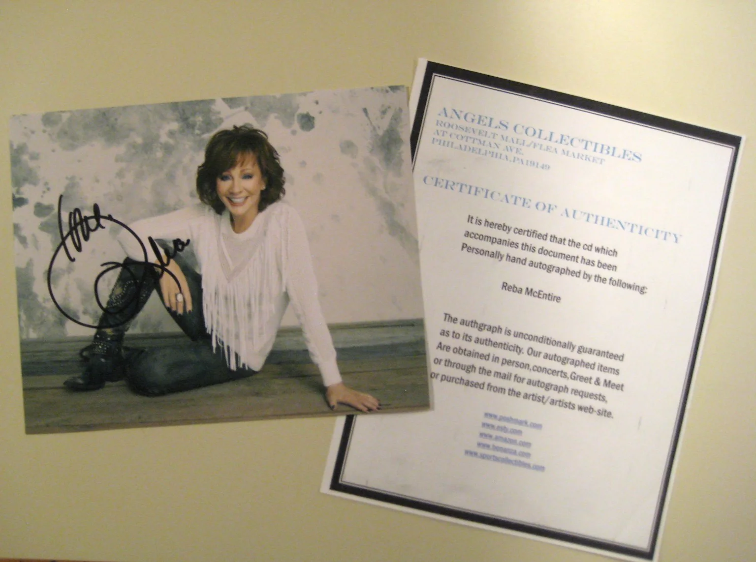 Reba McEintire Autograph 8x10 W/COA Country Singer, изображение 2