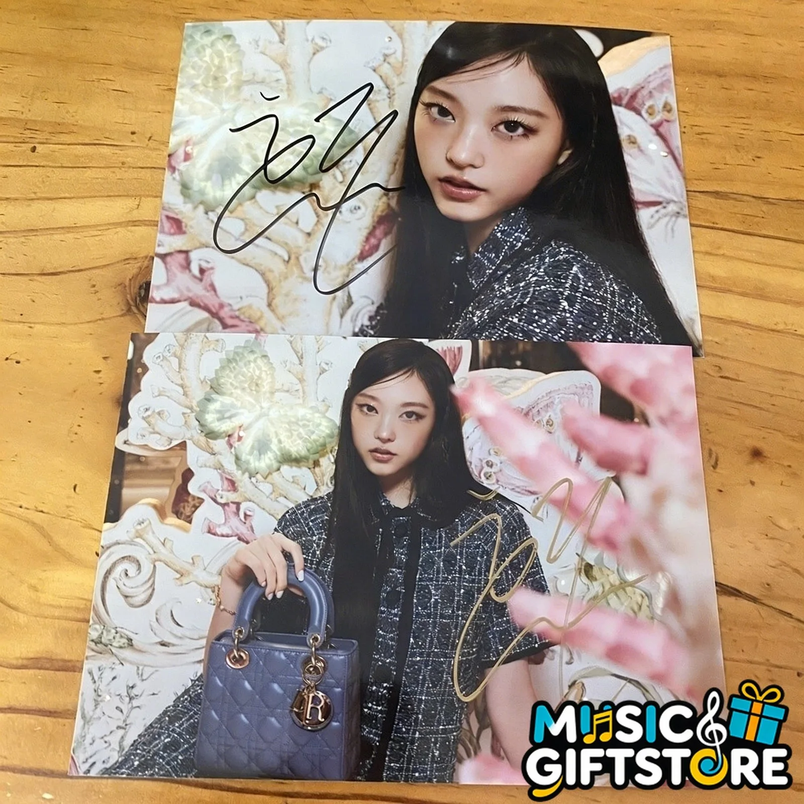 NEWJEANS HAERIN Autographed Signed Photo K-POP Collection 4*6 2025D #MUGS, image 2