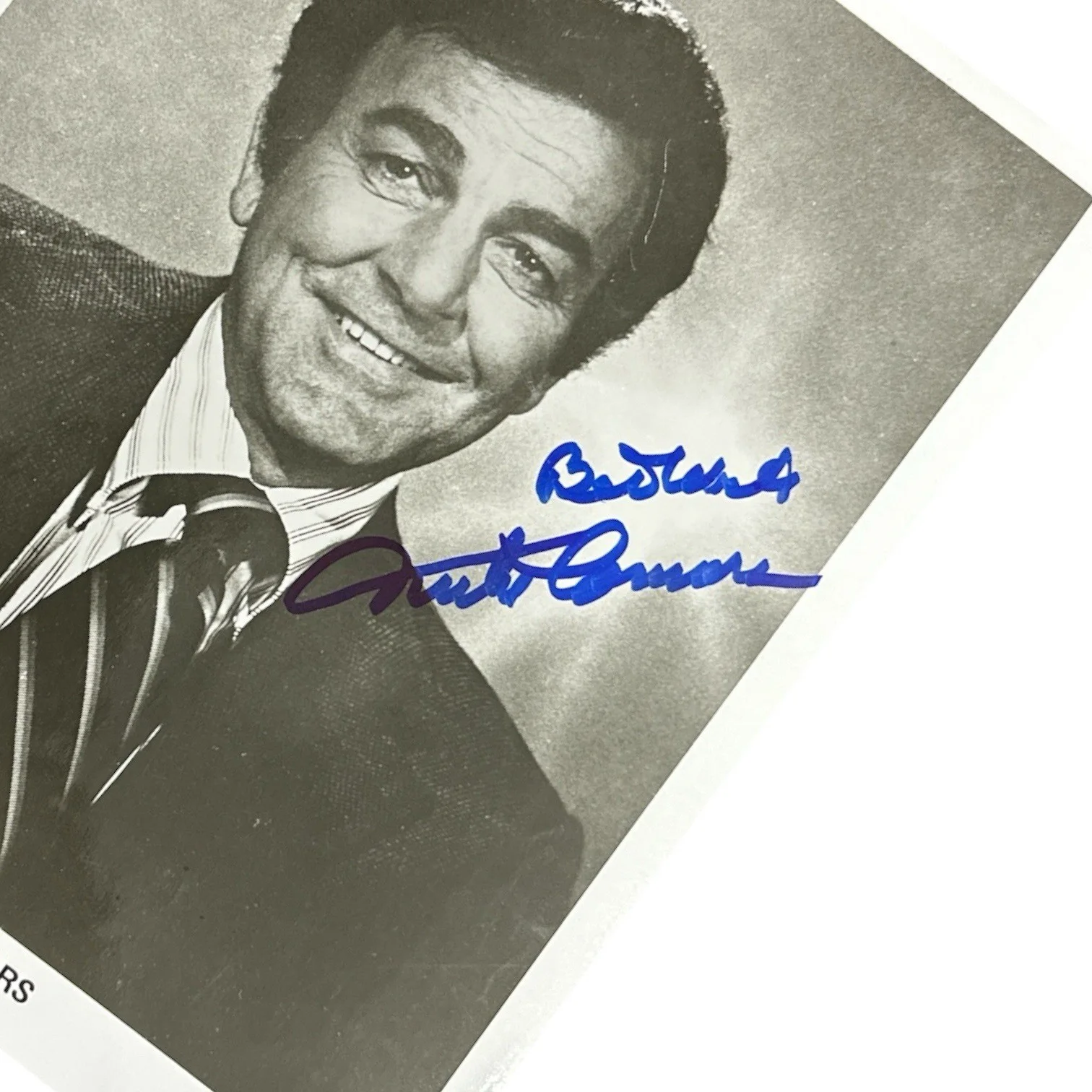 Mike Connors — Mike Connors (d. 2017) Autograph Signed 1970s Mannix TV Star 8x10 B&W Photo!, изображение 2