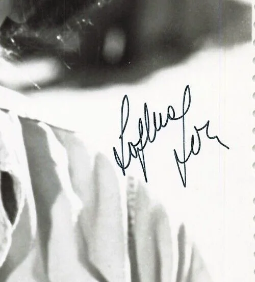 Sophia Loren — Sophia Loren Movie Photo Hand Signed Autograph Pin Up Portrait b*P126a, изображение 2