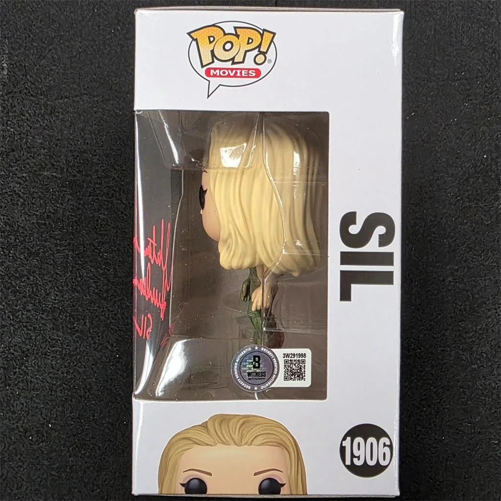 Natasha Henstridge — Natasha Henstridge signed Species "Sil" Funko Pop 1906 autograph ~ Beckett BAS, image 2