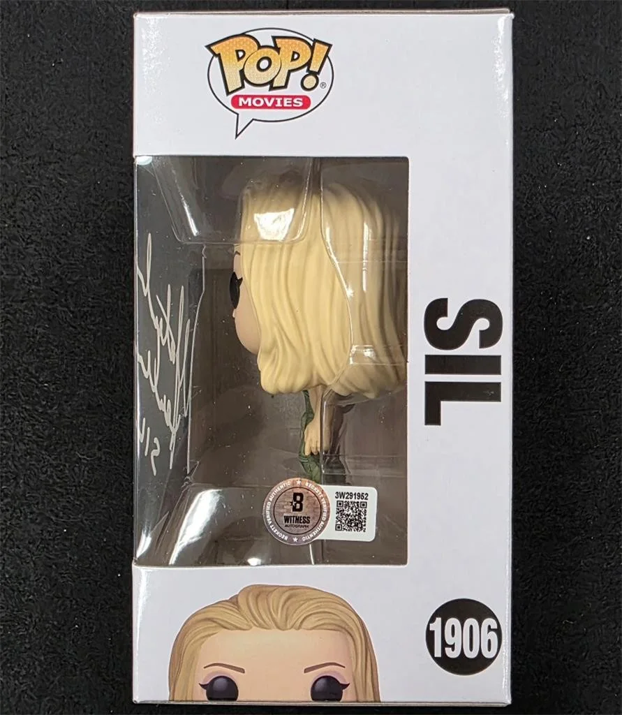 Natasha Henstridge — Natasha Henstridge signed Species "Sil" Funko Pop 1906 autograph ~ Beckett BAS, image 2