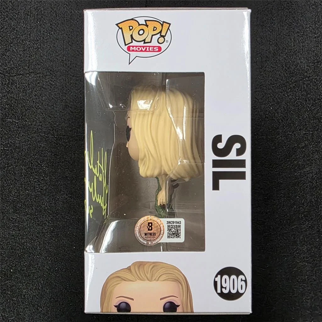 Natasha Henstridge — Natasha Henstridge signed Species "Sil" Funko Pop 1906 autograph ~ Beckett BAS, image 2