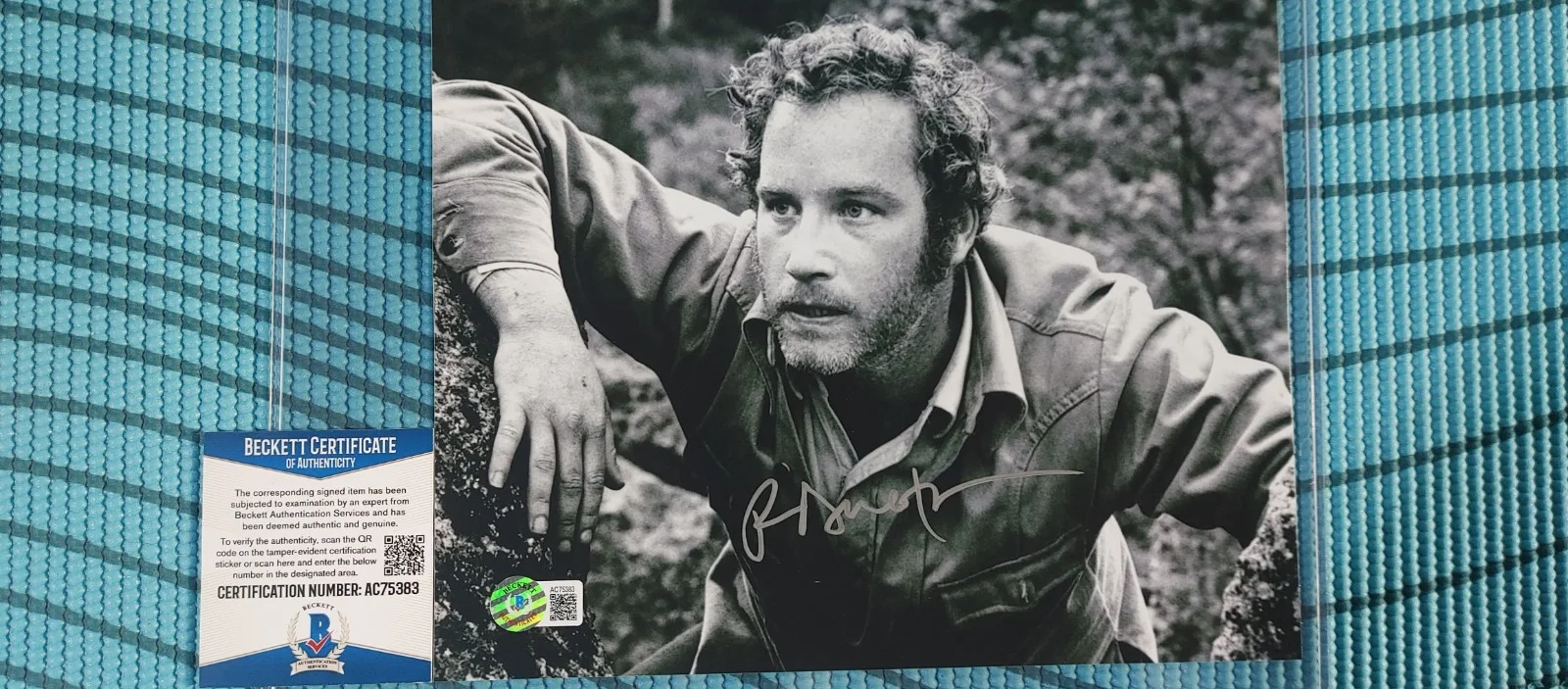 Richard Dreyfuss — Richard Dreyfuss Signed 8x10 Photo Jaws BAS Beckett Certified