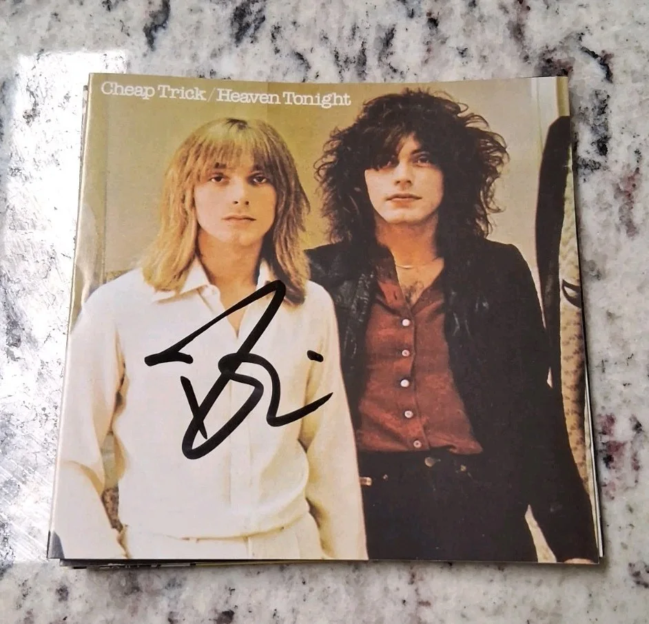 Robin Zander Cheap Trick Signed (8) Cd Booket LOT, image 2